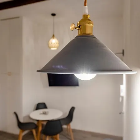 Castelli's Campo 10 Apartment
