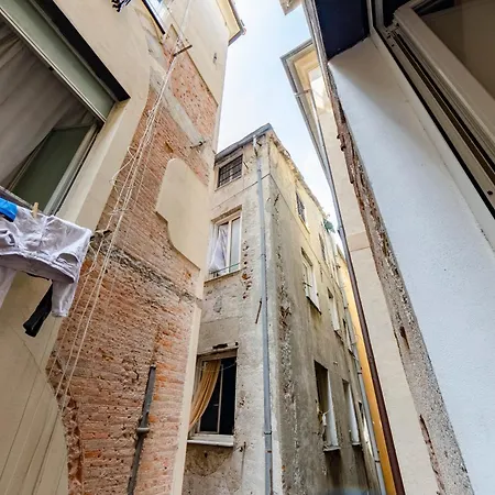 公寓 Castelli's Campo 10 *