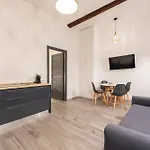Διαμέρισμα Castelli's Campo 10 *