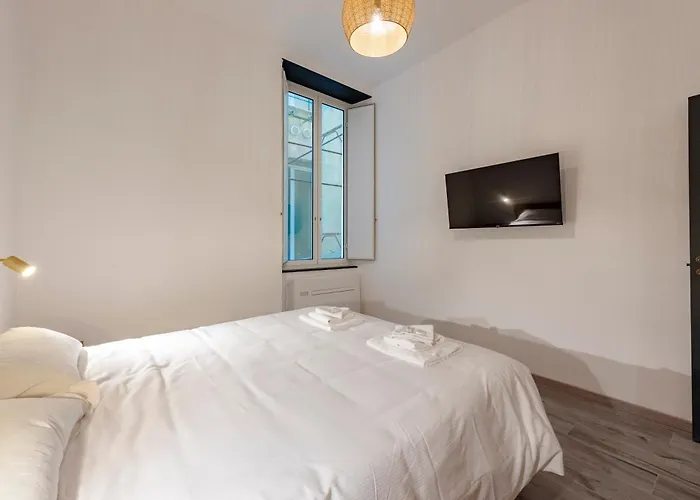 Daire Castelli's Campo 10 Cenova